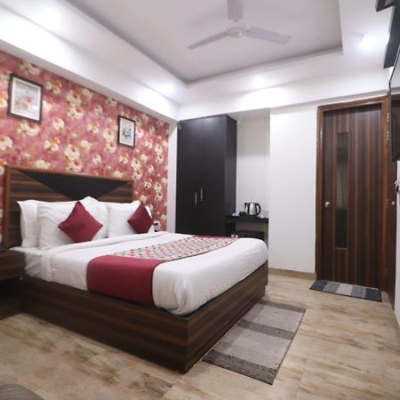 Hotel The Infinity Near Delhi Airport New Delhi Bagian luar foto